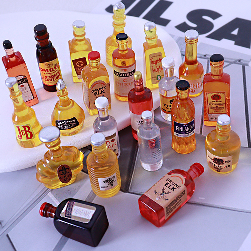 Kids Outdoor Mud Kitchen - 10pcs Miniature Dollhouse Bottle of Water