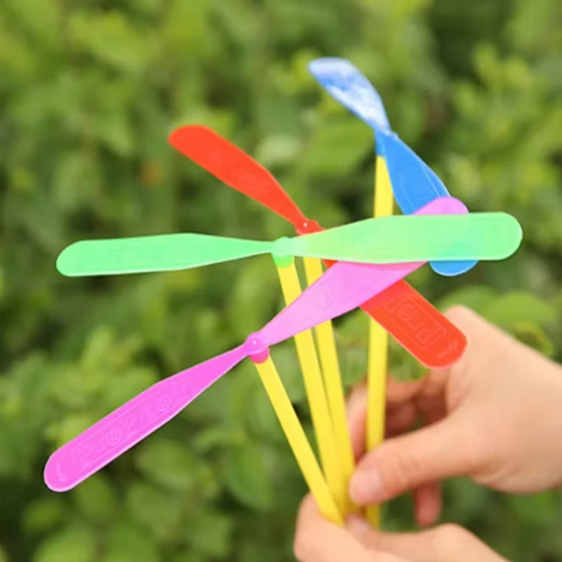 LED Luminous Bamboo Dragonfly  - đánh giá và giá Kids Outdoor Movie Night